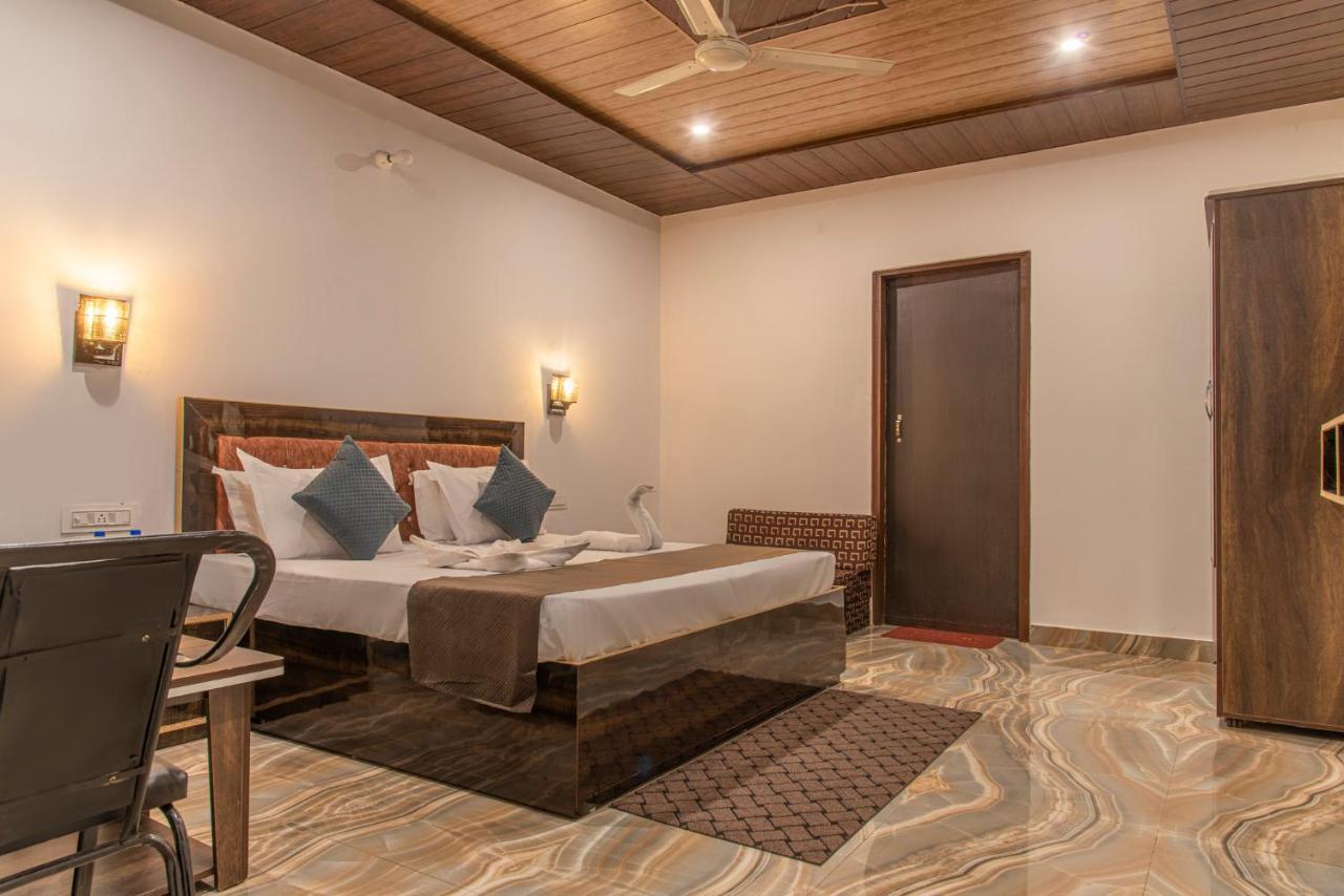 Vansathli I Near Mall Road Kasauli I Open Garden & Rooftop I By Humble Stay Villa Exterior photo